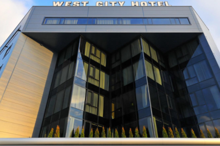 Hotel West sity
